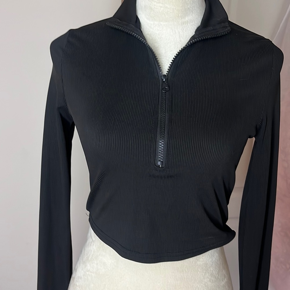 black cropped half zip jacket